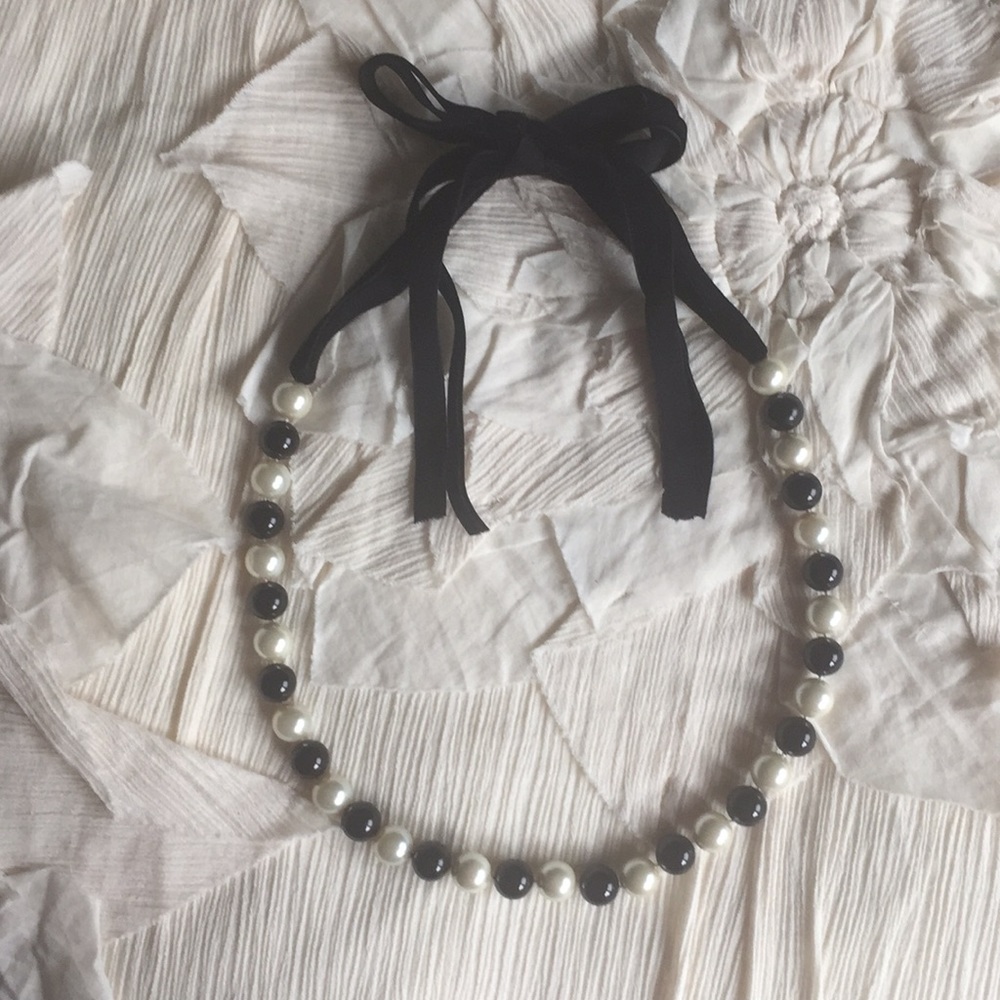 Black and white pearl necklace